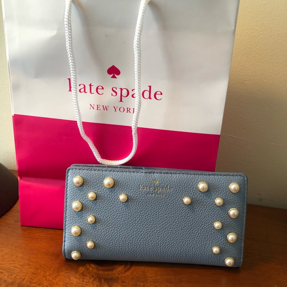 NWT Kate Spade pearl wallet